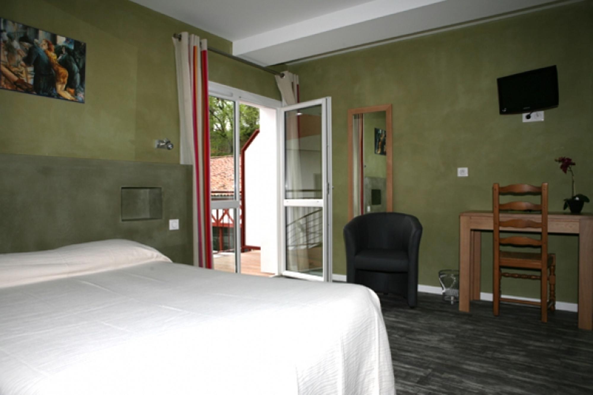 Logis Hotel Ur-Hegian Aïnhoa Eksteriør bilde
