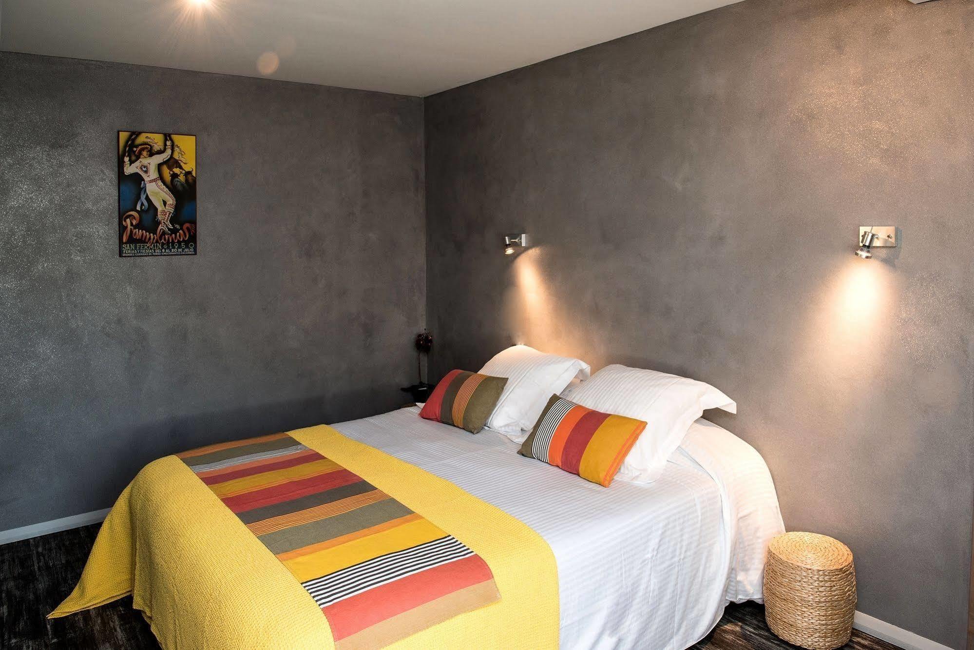 Logis Hotel Ur-Hegian Aïnhoa Eksteriør bilde